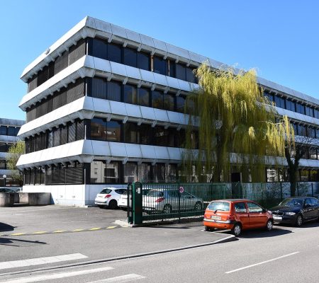 centre-athena-salle-reunion-mur-brique-01